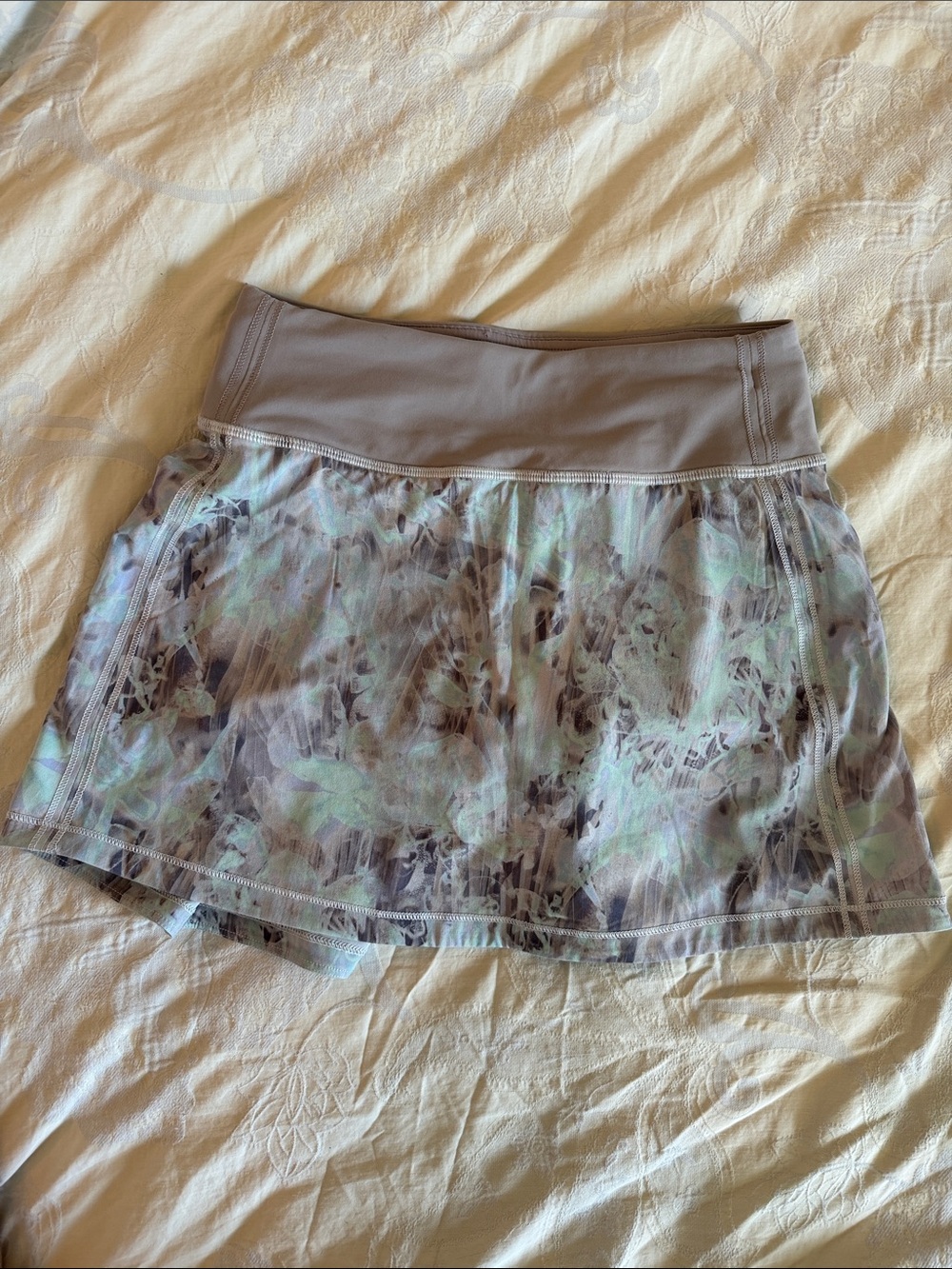 lululemon athletica Pace Rival Gray Floral-Print Skirt Skort size 0